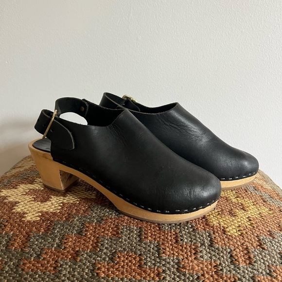 Bryr Clogs - Picture 3 of 4